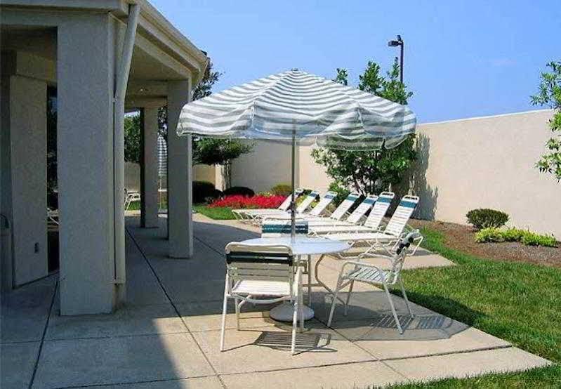 Courtyard Cincinnati Airport South/Флорънс Екстериор снимка