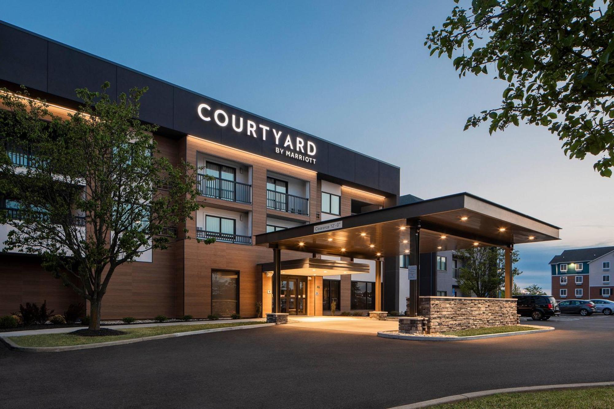 Courtyard Cincinnati Airport South/Флорънс Екстериор снимка