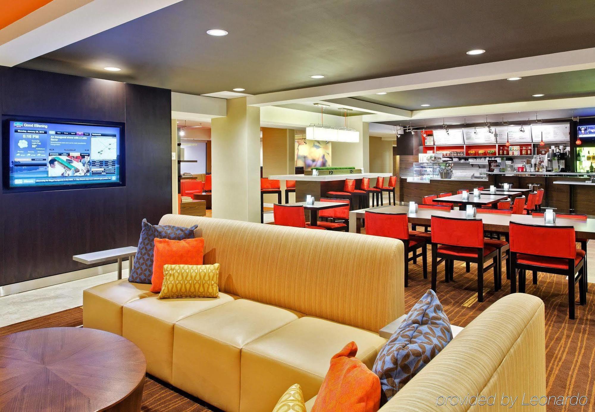 Courtyard Cincinnati Airport South/Флорънс Екстериор снимка